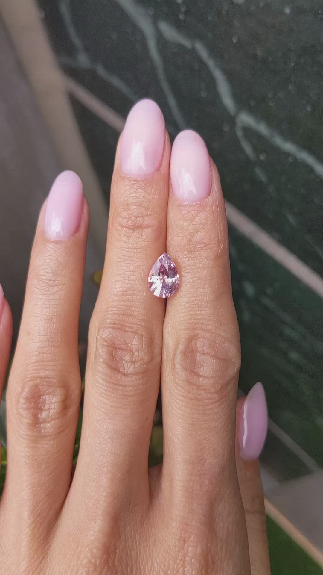 2.61 Ct. Padparadscha Sapphire from Ceylon (Sri Lanka) Size Video