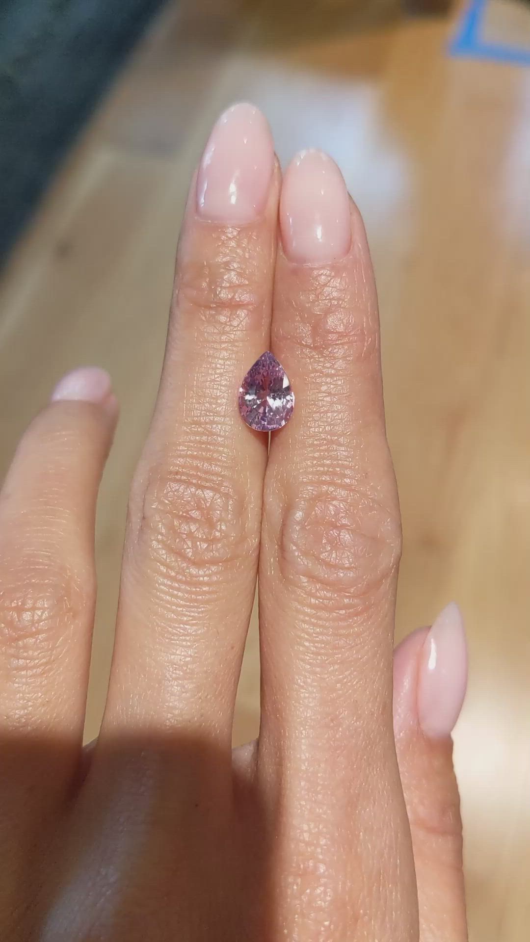 2.61 Ct. Padparadscha Sapphire from Ceylon (Sri Lanka) Size Video