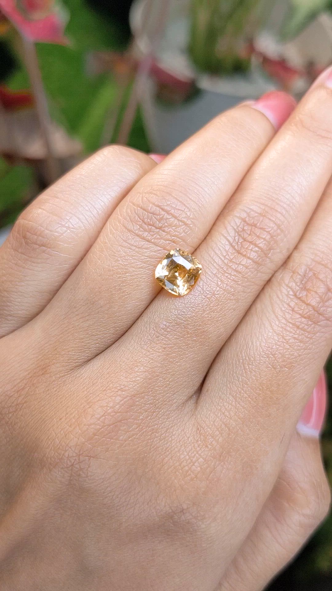 2.18 Ct. Yellow Sapphire from Ceylon (Sri Lanka) Size Video