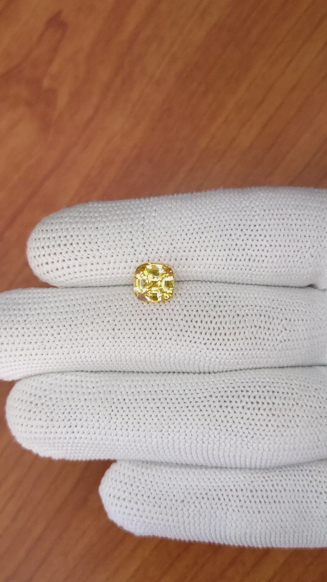 2.18 Ct. Yellow Sapphire from Ceylon (Sri Lanka) Size Video