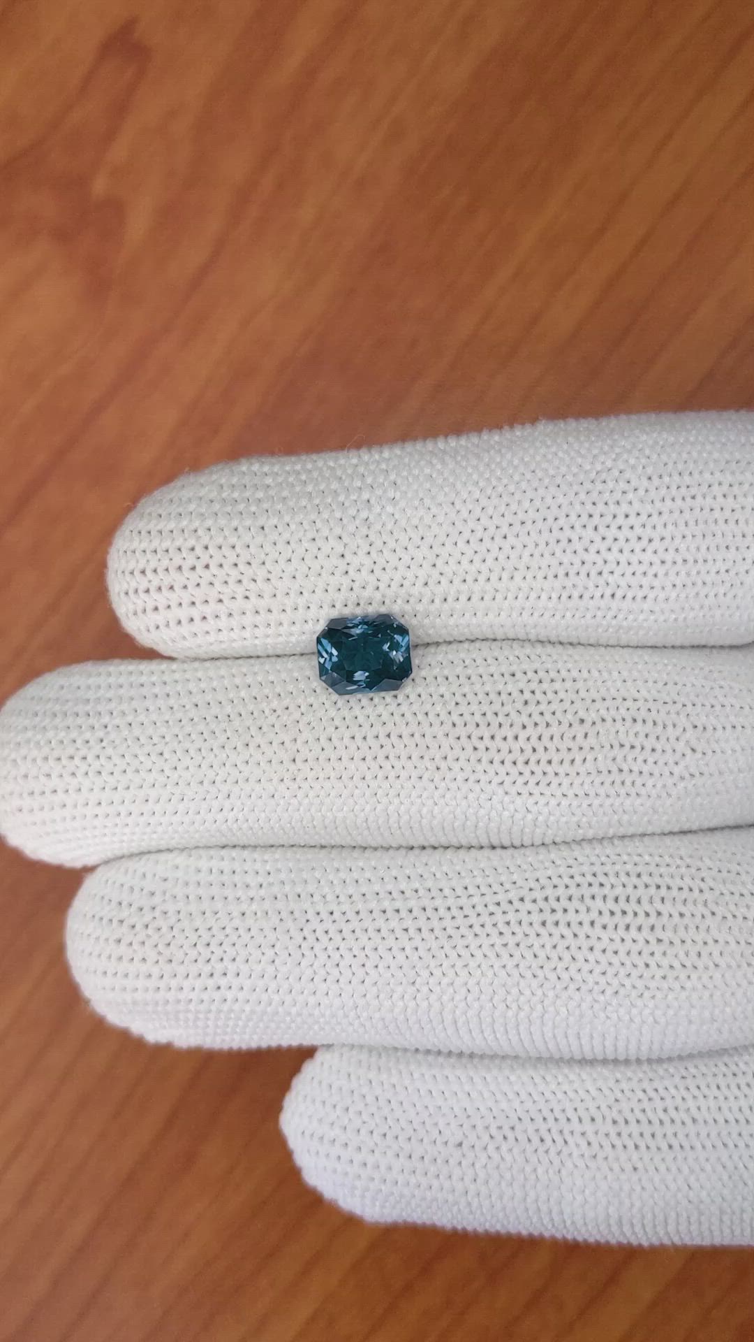 2.11 Ct. Greenish Blue Sapphire from Ceylon (Sri Lanka) Size Video