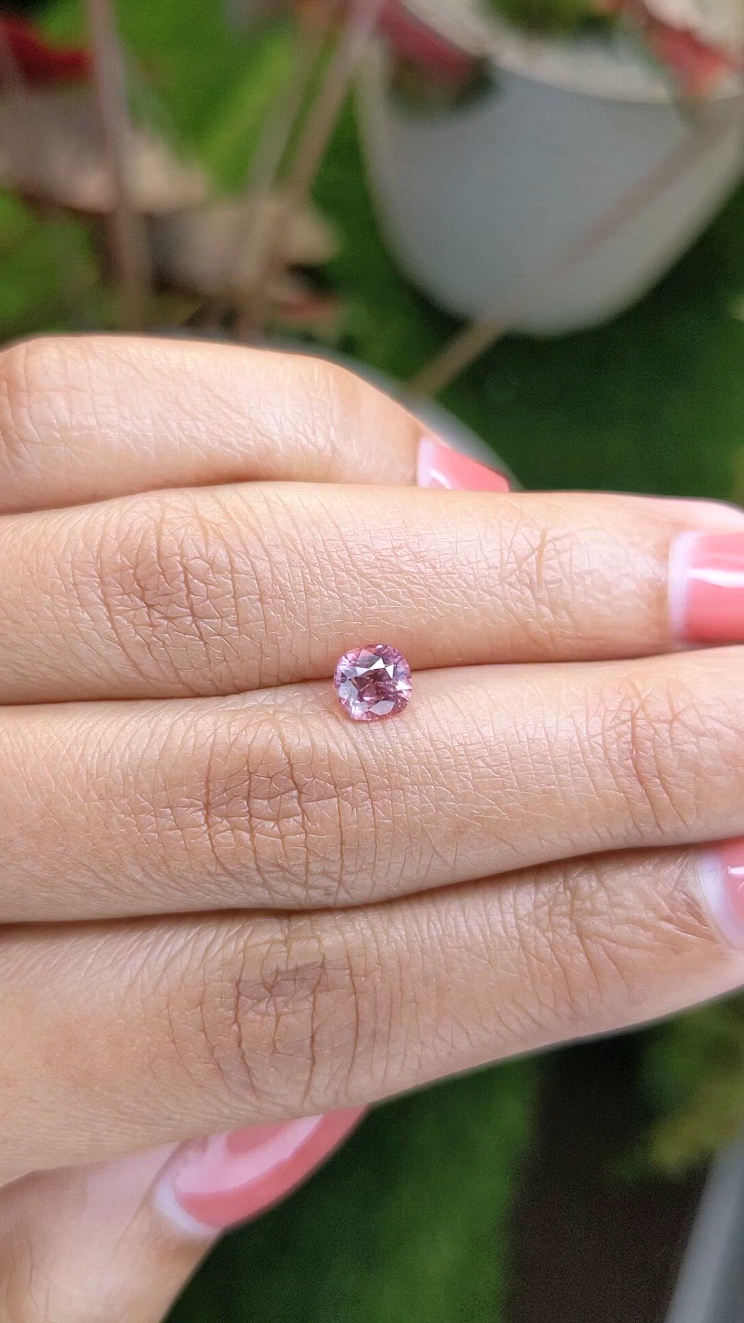 1.06 Ct. Padparadscha Sapphire from Ceylon (Sri Lanka) Size Video