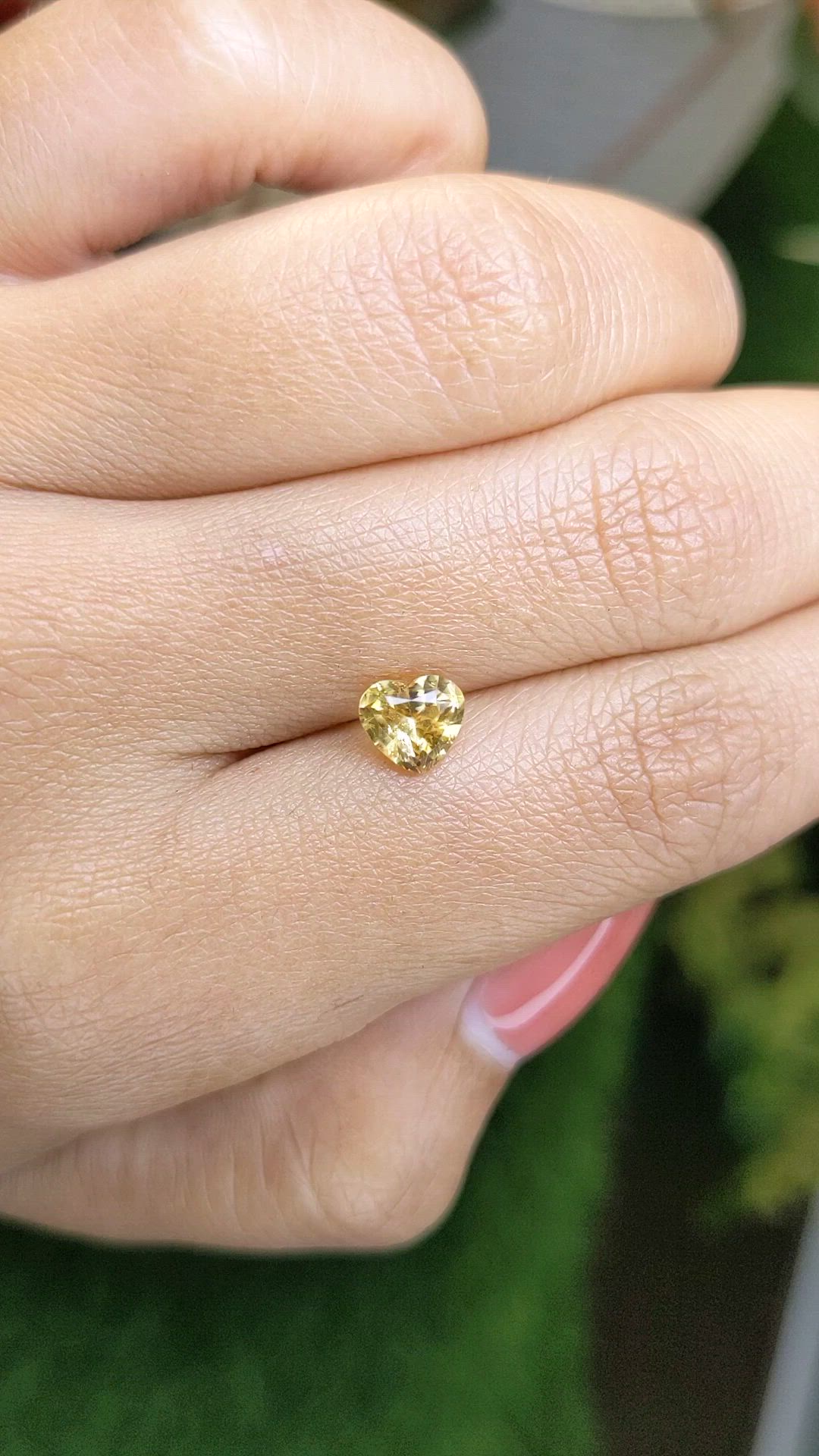 1.10 Ct. Yellow Sapphire from Ceylon (Sri Lanka) Size Video
