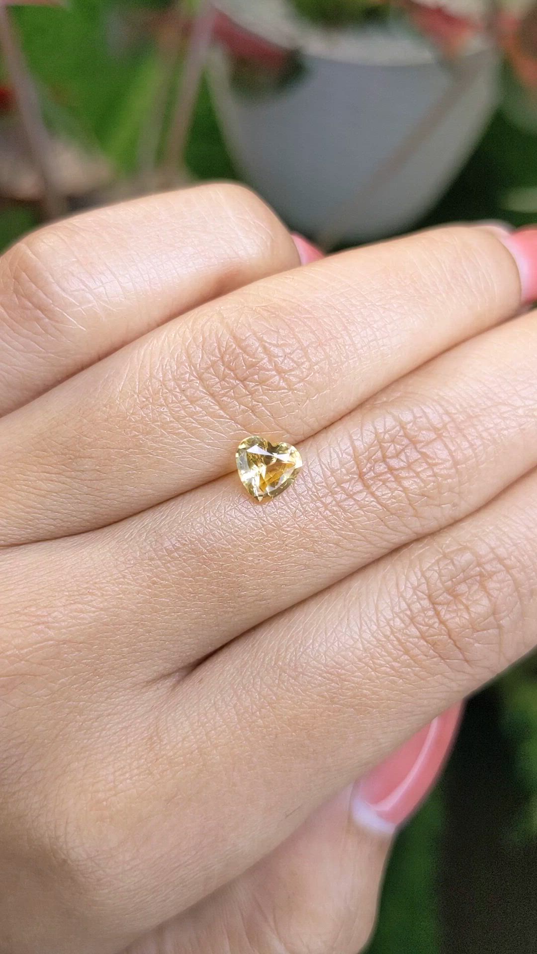 1.10 Ct. Yellow Sapphire from Ceylon (Sri Lanka) Size Video