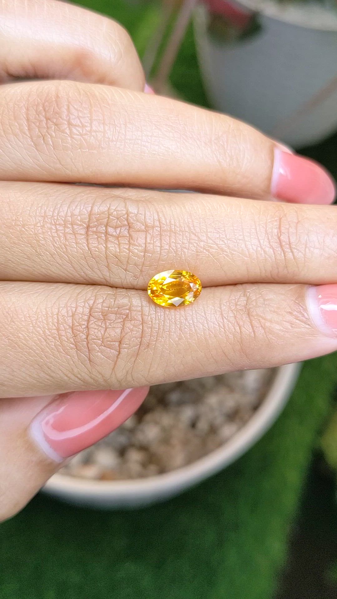 1.85 Ct. Yellowish Orange Sapphire from Ceylon (Sri Lanka) Size Video
