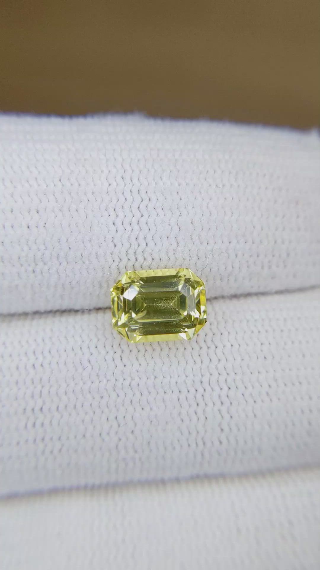 3.13 Ct. Yellow Sapphire from Ceylon (Sri Lanka) Size Video