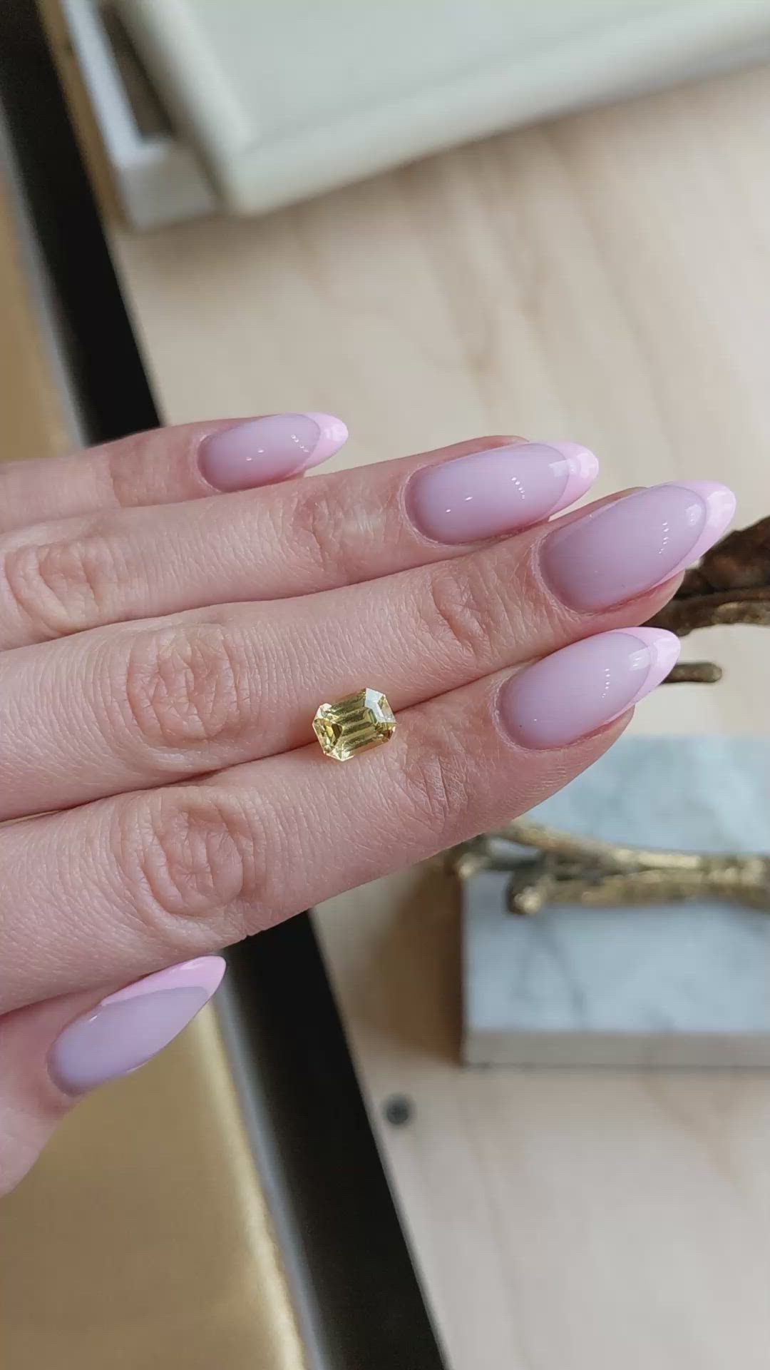 3.13 Ct. Yellow Sapphire from Ceylon (Sri Lanka) Size Video