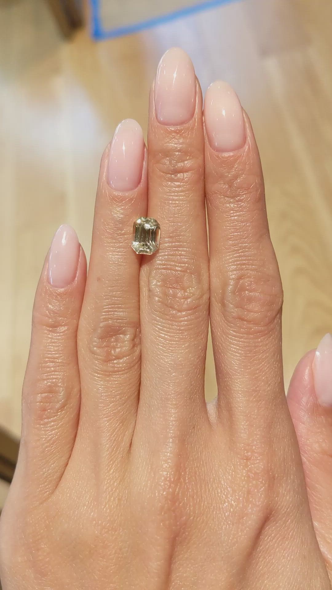 2.94 Ct. Yellow Sapphire from Ceylon (Sri Lanka) Size Video