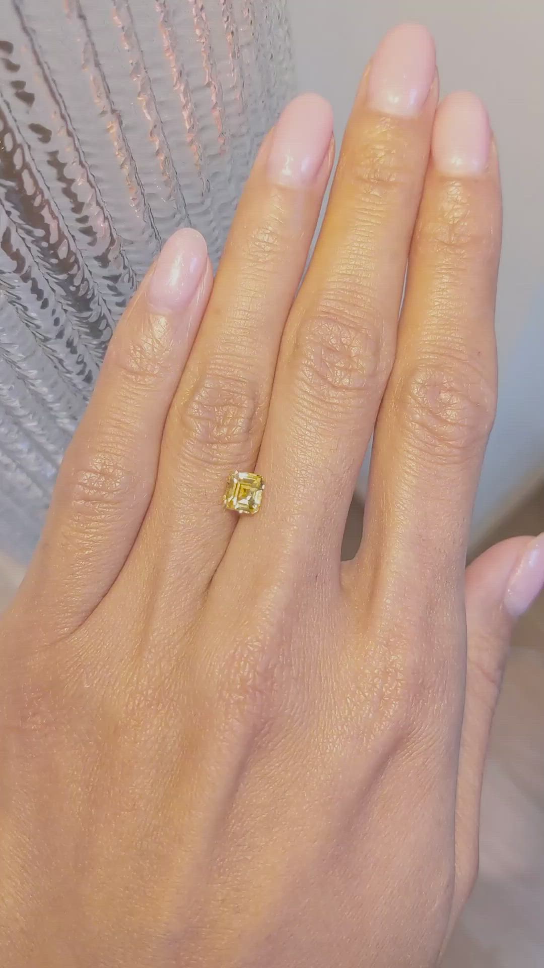 1.17 Ct. Yellow Sapphire from Ceylon (Sri Lanka) Size Video