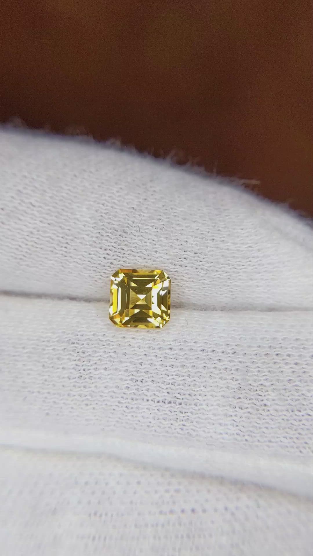 1.17 Ct. Sapphire from Ceylon (Sri Lanka) Size Video