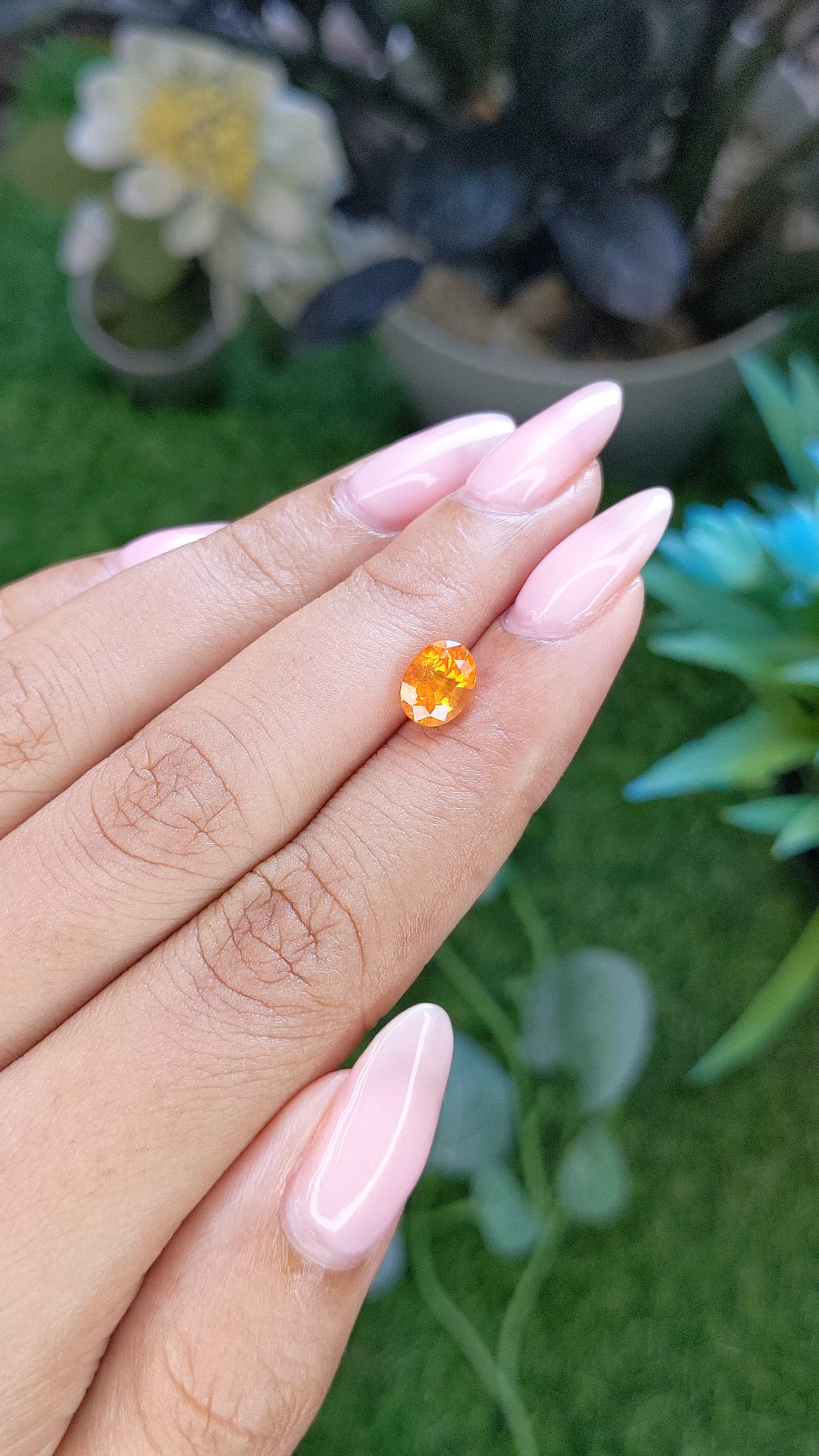 1.79 Ct. Yellow Sapphire from Ceylon (Sri Lanka) Size Video