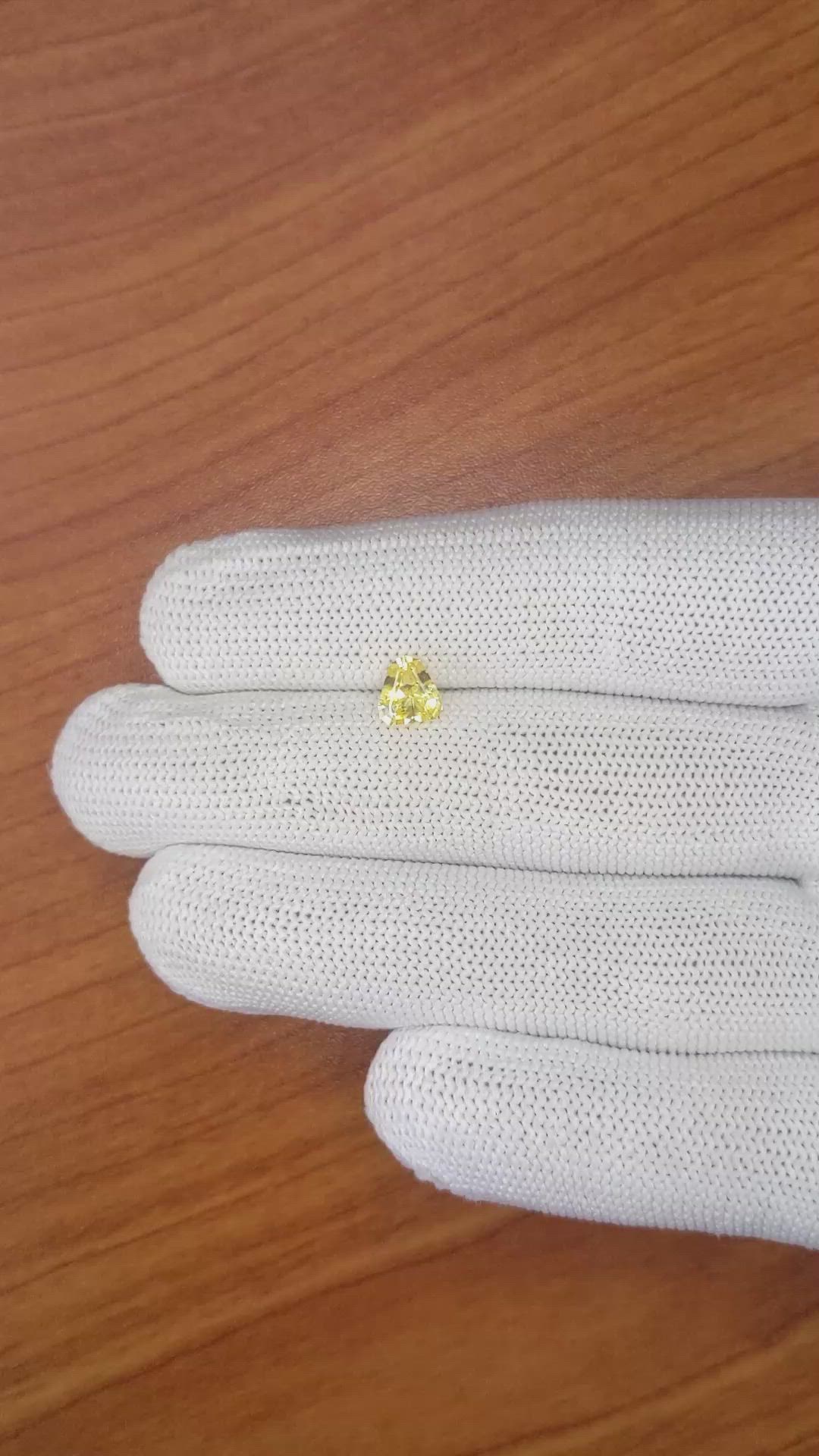 1.15 Ct. Yellow Sapphire from Ceylon (Sri Lanka) Size Video