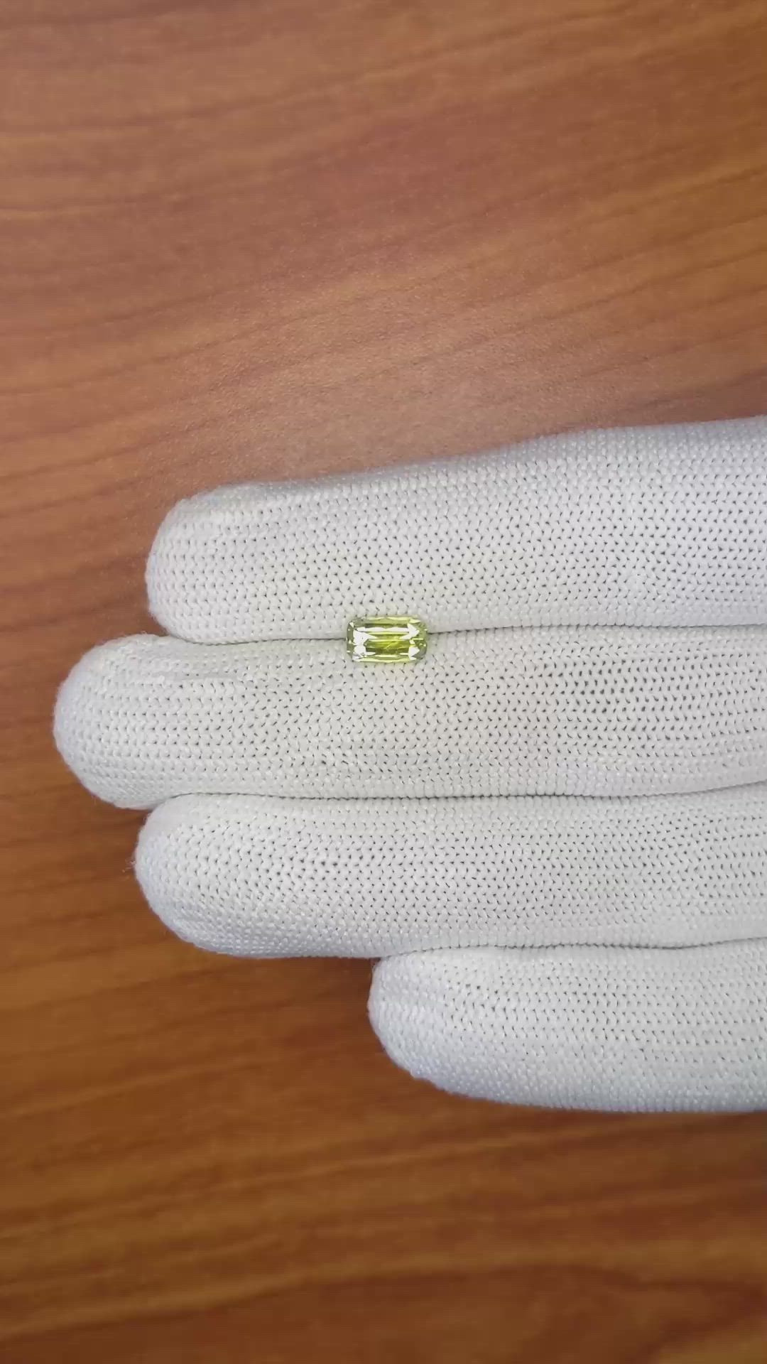 1.32 Ct. Greenish Yellow Sapphire from Ceylon (Sri Lanka) Size Video