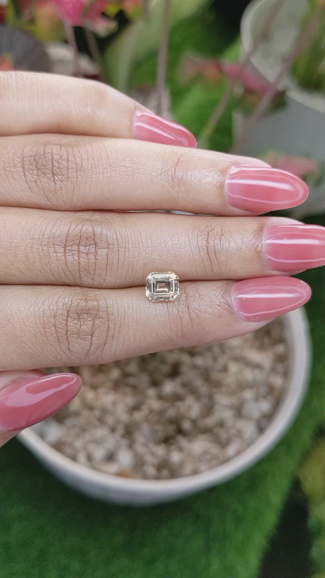 1.52 Ct. Yellow Sapphire from Ceylon (Sri Lanka) Size Video