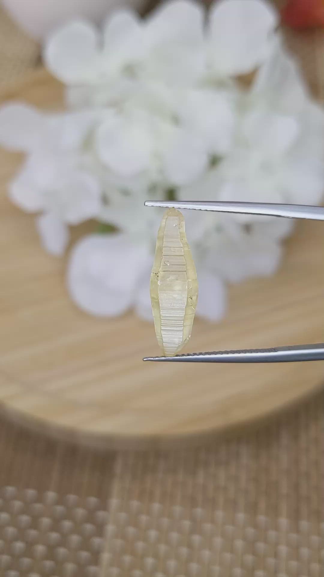6.80 Ct. Yellow Sapphire from Ceylon (Sri Lanka) Size Video