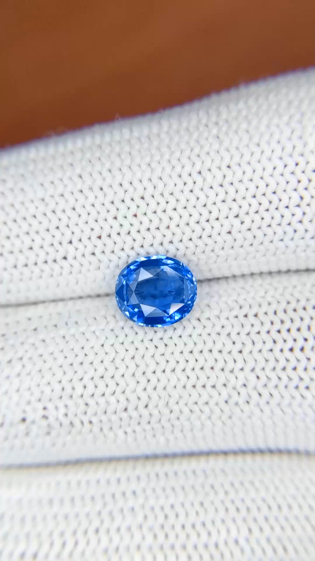 1.58 Ct. Blue Sapphire from Ceylon (Sri Lanka) Size Video