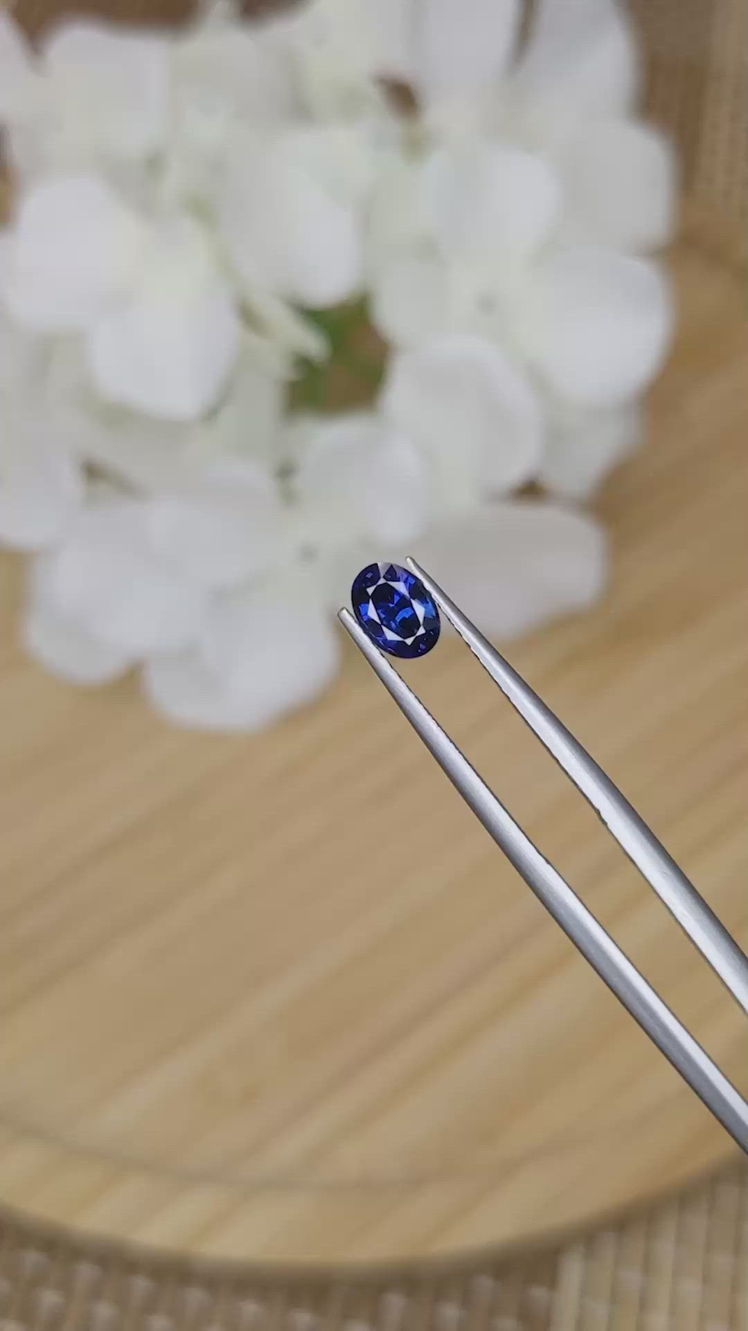 1.07 Ct. Blue Sapphire from Ceylon (Sri Lanka) Size Video