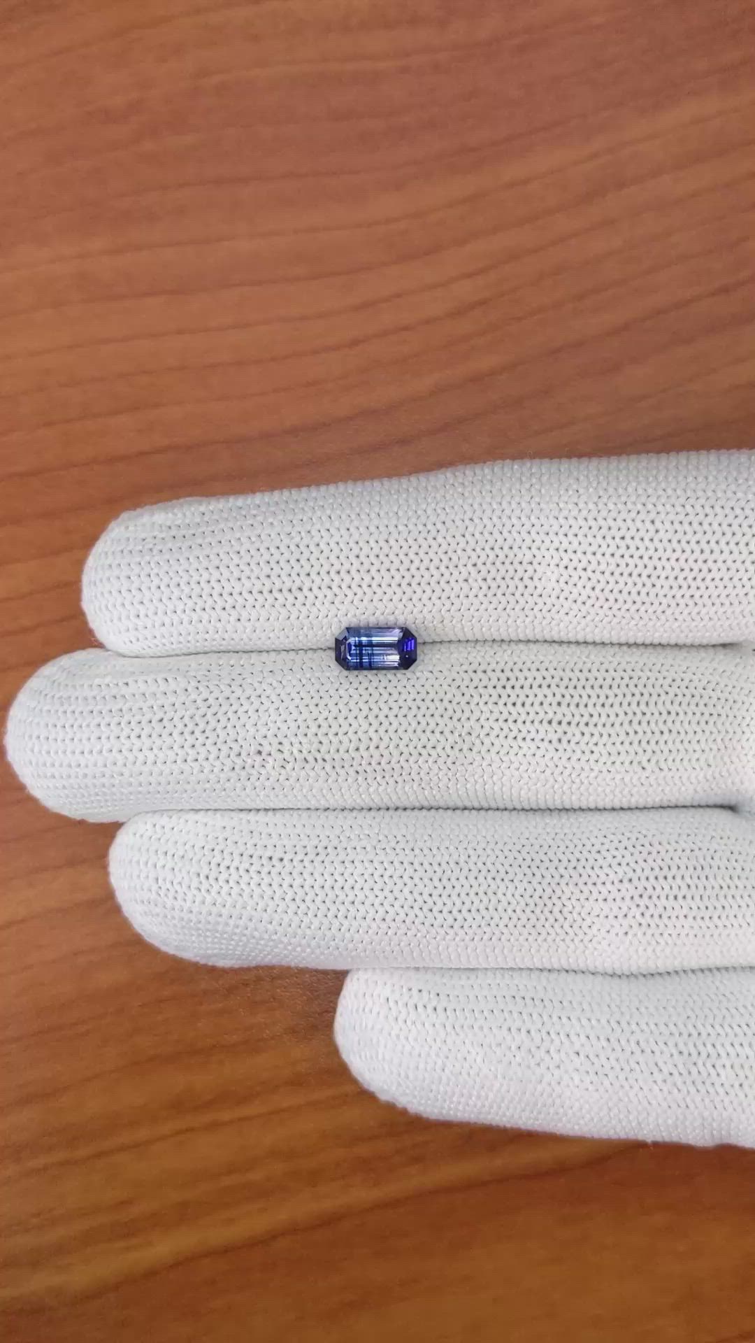 1.11 Ct. Blue Sapphire from Ceylon (Sri Lanka) Size Video
