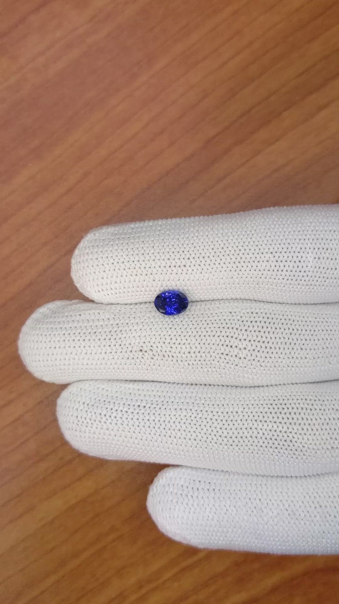 1.10 Ct. Blue Sapphire from Ceylon (Sri Lanka) Size Video