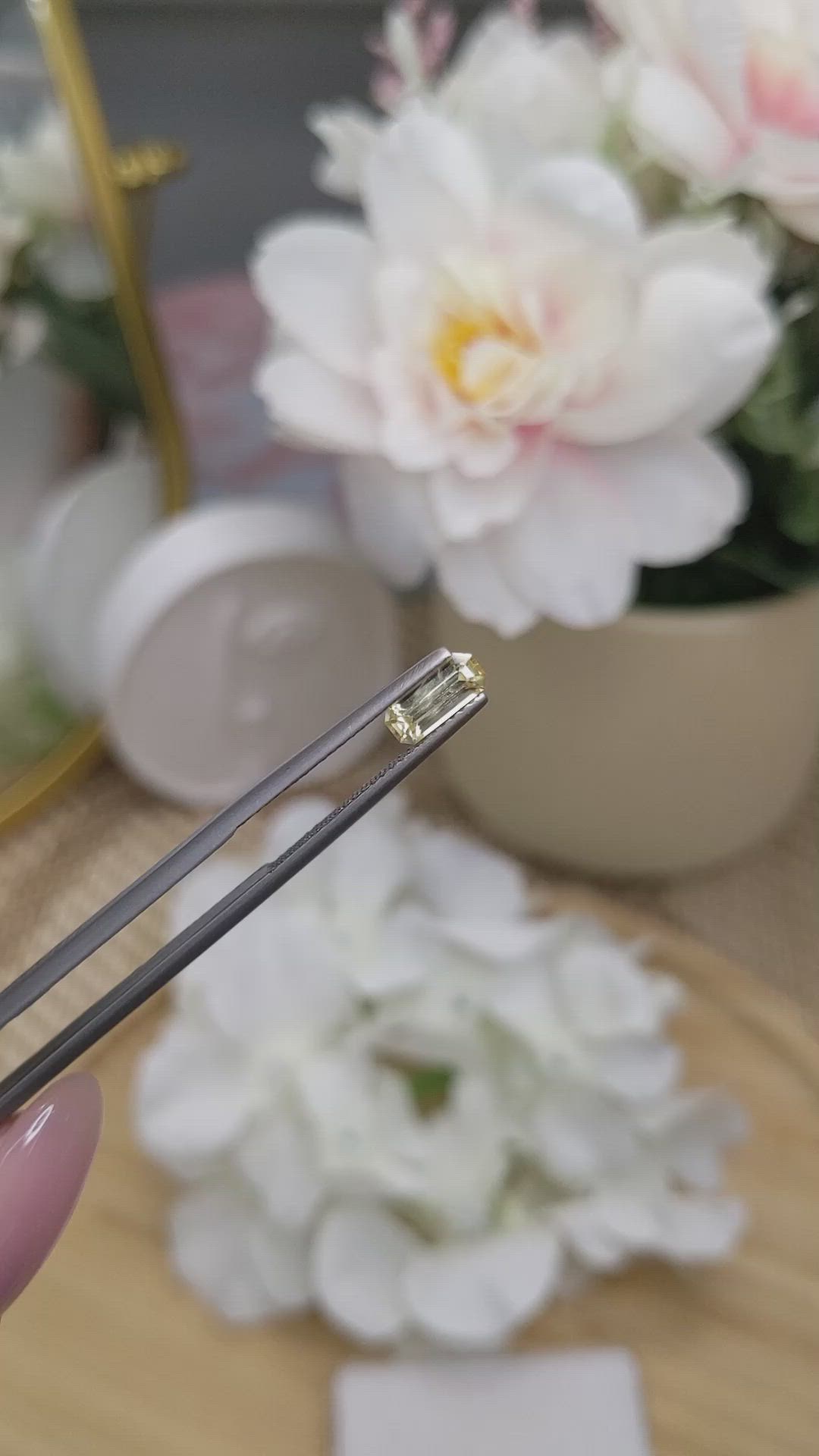 0.83 Ct. Yellow Sapphire from Ceylon (Sri Lanka) Size Video