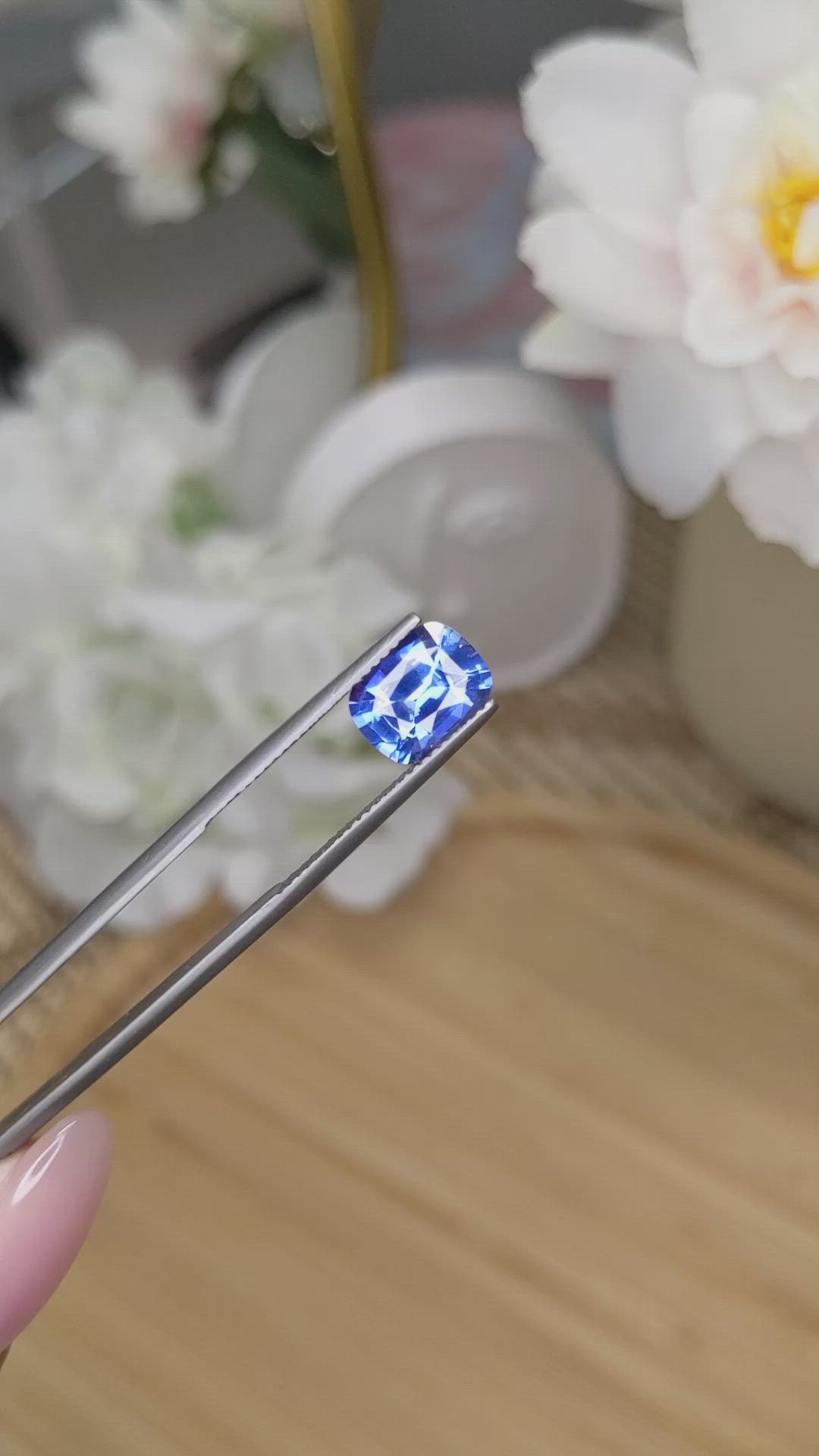 3.03 Ct. Blue Sapphire from Ceylon (Sri Lanka) Size Video