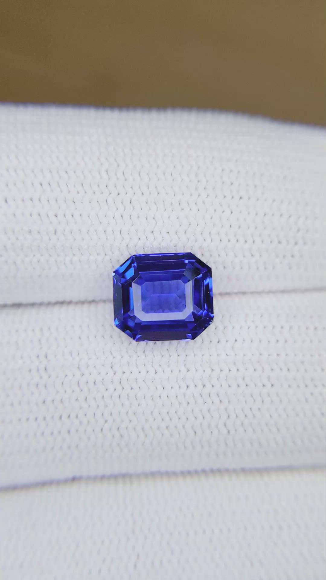 3.36 Ct. Blue Sapphire from Ceylon (Sri Lanka) Size Video