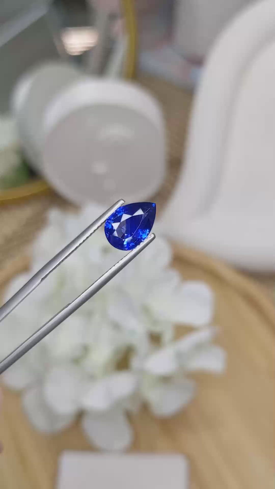 2.53 Ct. Blue Sapphire from Ceylon (Sri Lanka) Size Video
