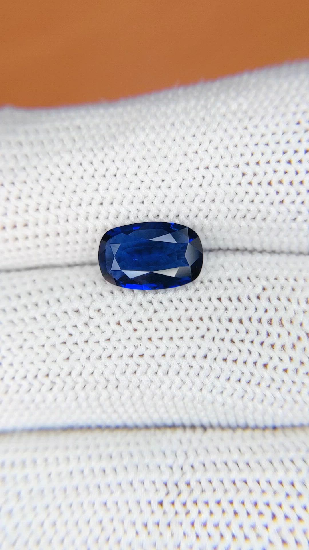 1.85 Ct. Blue Sapphire from Ceylon (Sri Lanka) Size Video
