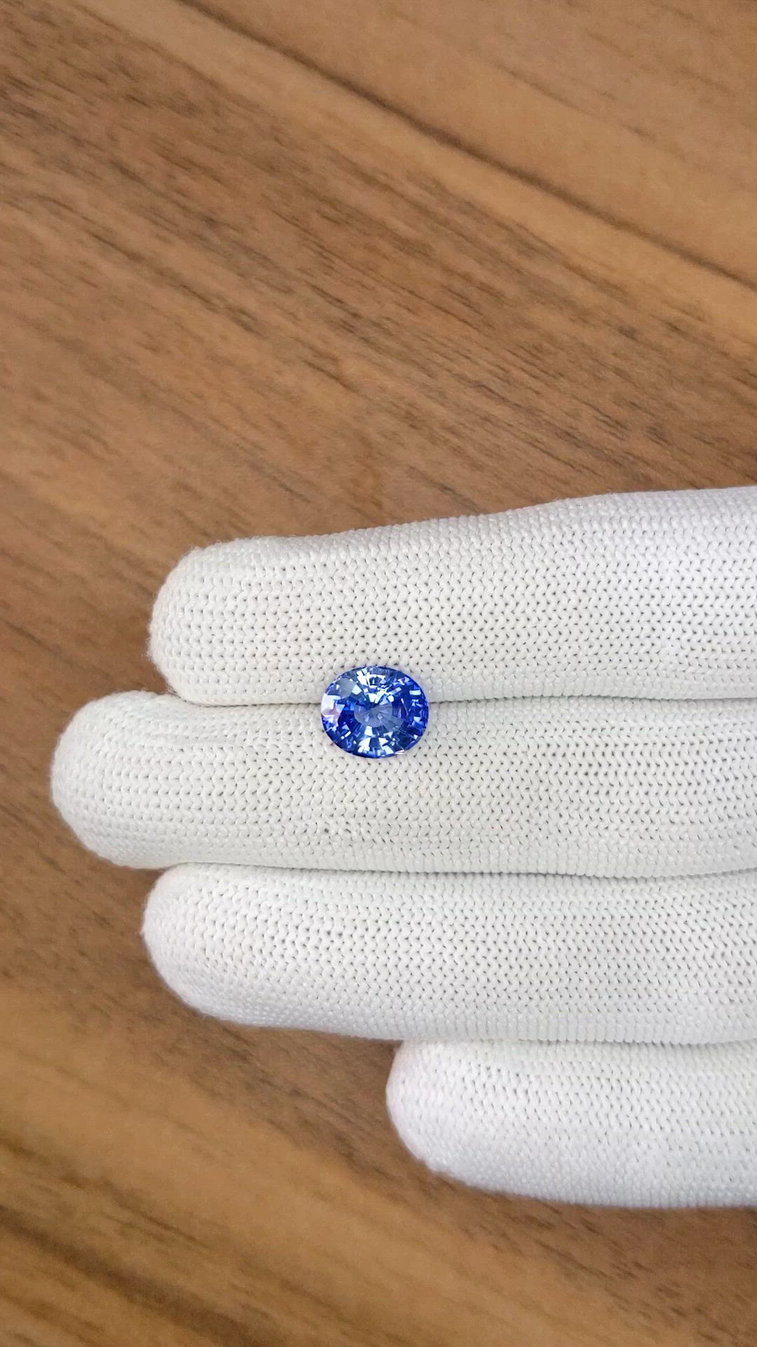 3.33 Ct. Blue Sapphire from Ceylon (Sri Lanka) Size Video