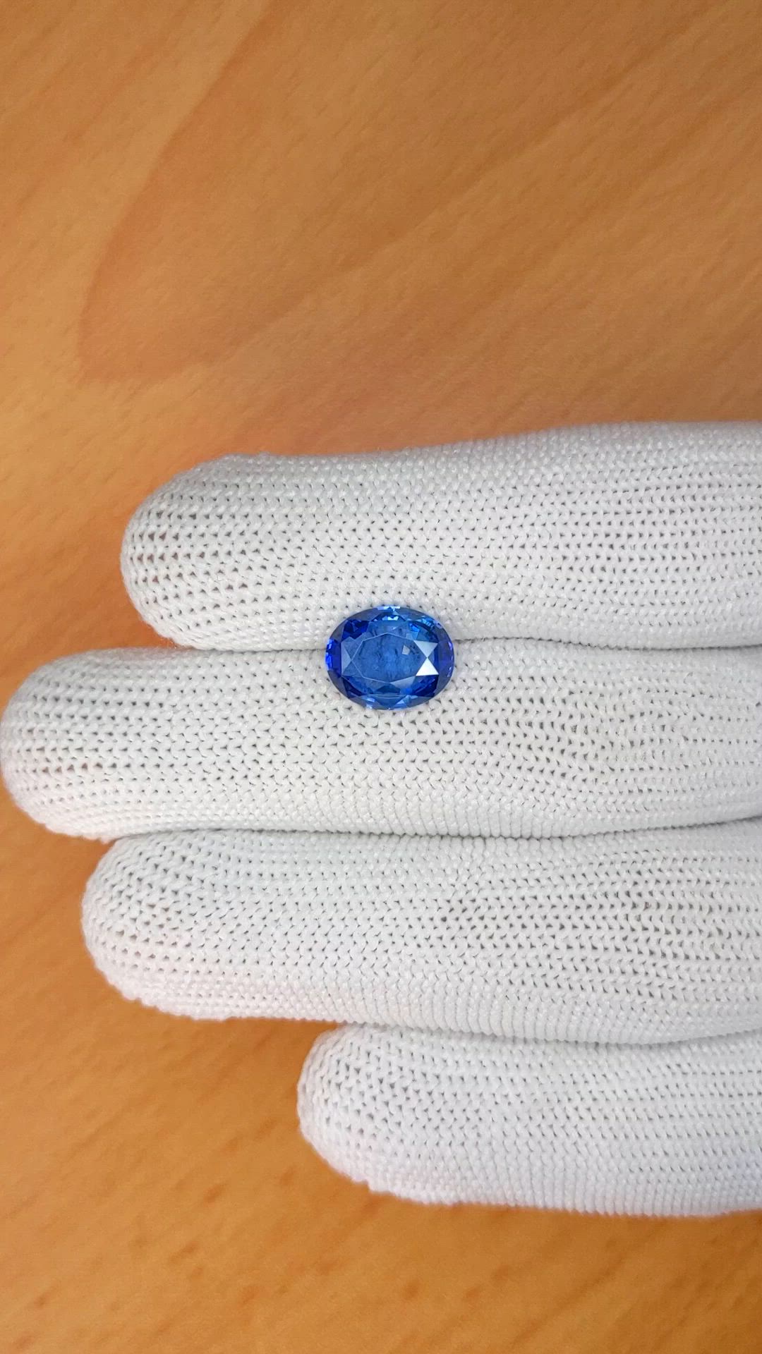 3.36 Ct. Blue Sapphire from Ceylon (Sri Lanka) Size Video