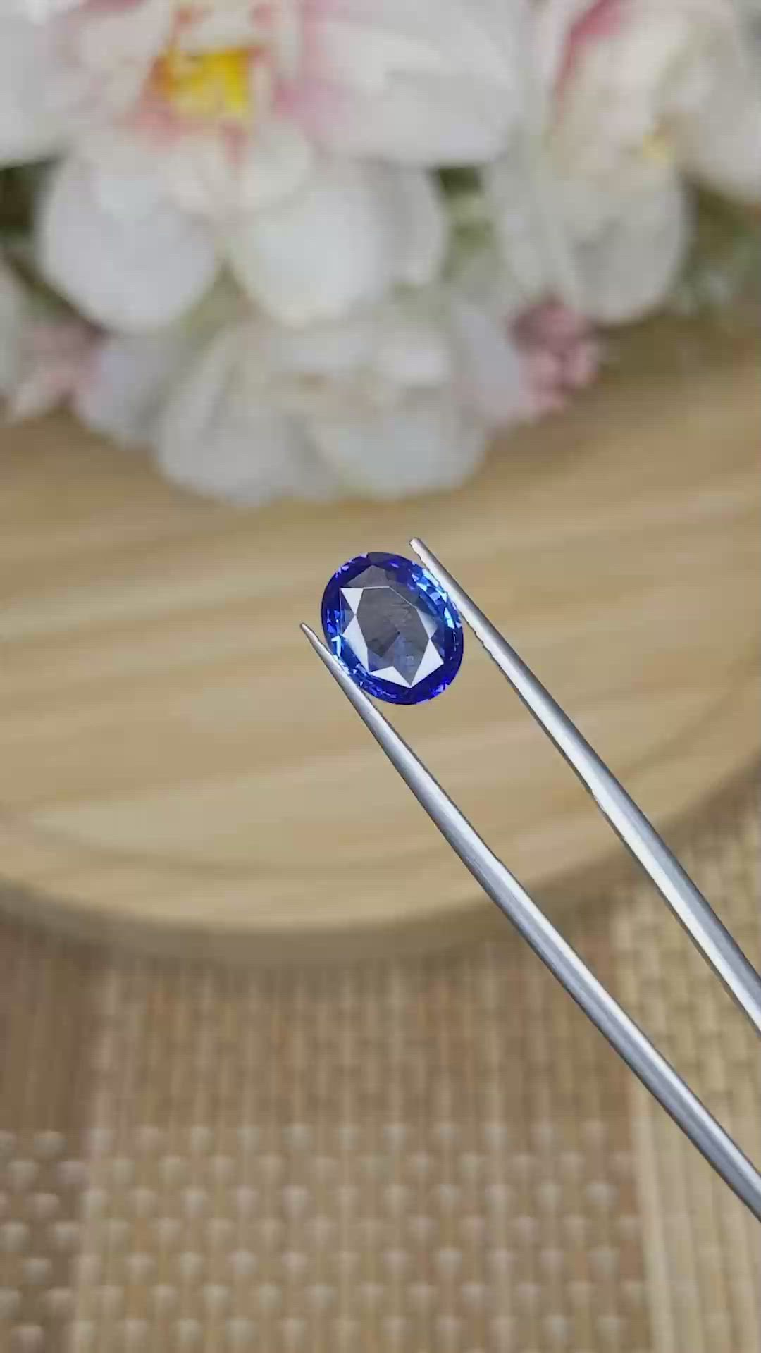 3.36 Ct. Blue Sapphire from Ceylon (Sri Lanka) Size Video