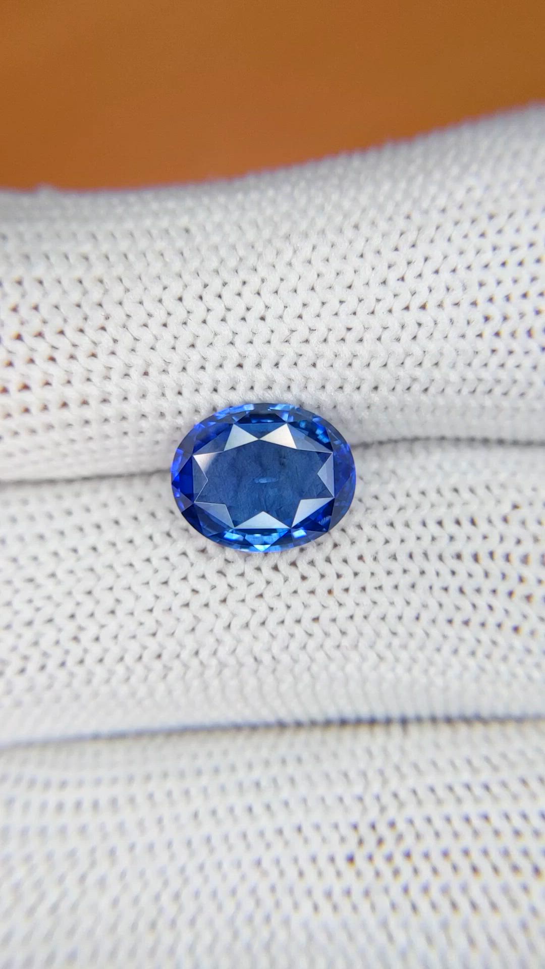 3.36 Ct. Blue Sapphire from Ceylon (Sri Lanka) Size Video