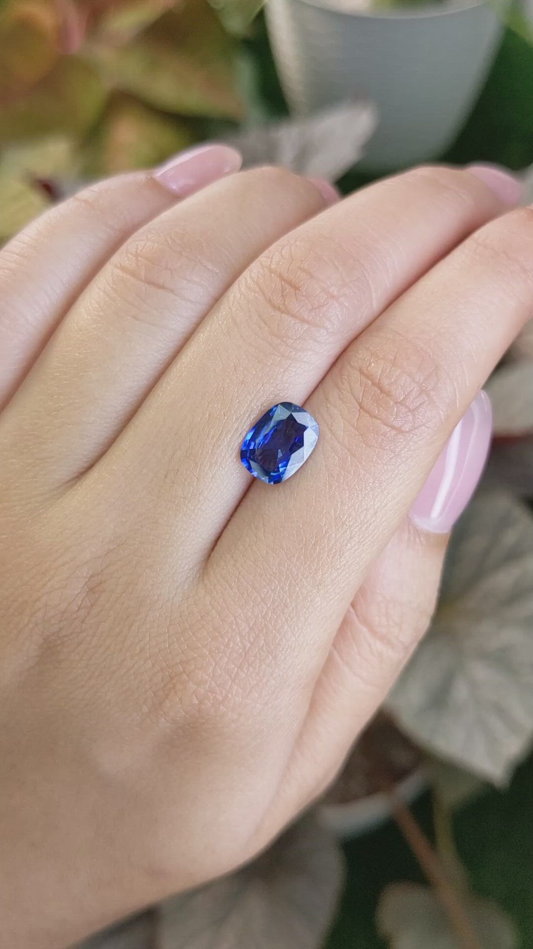 2.58 Ct. Blue Sapphire from Ceylon (Sri Lanka) Size Video