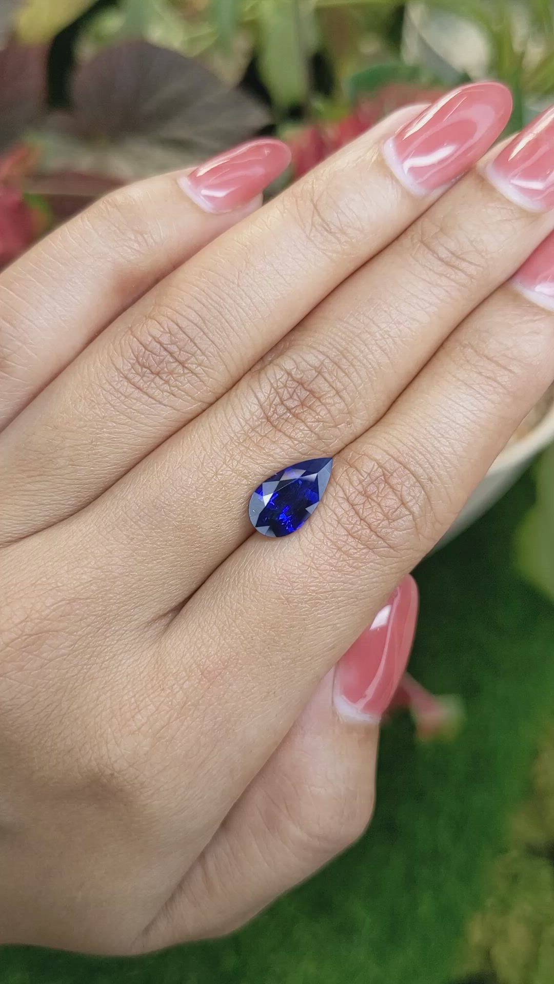 3.30 Ct. Blue Sapphire from Ceylon (Sri Lanka) Size Video