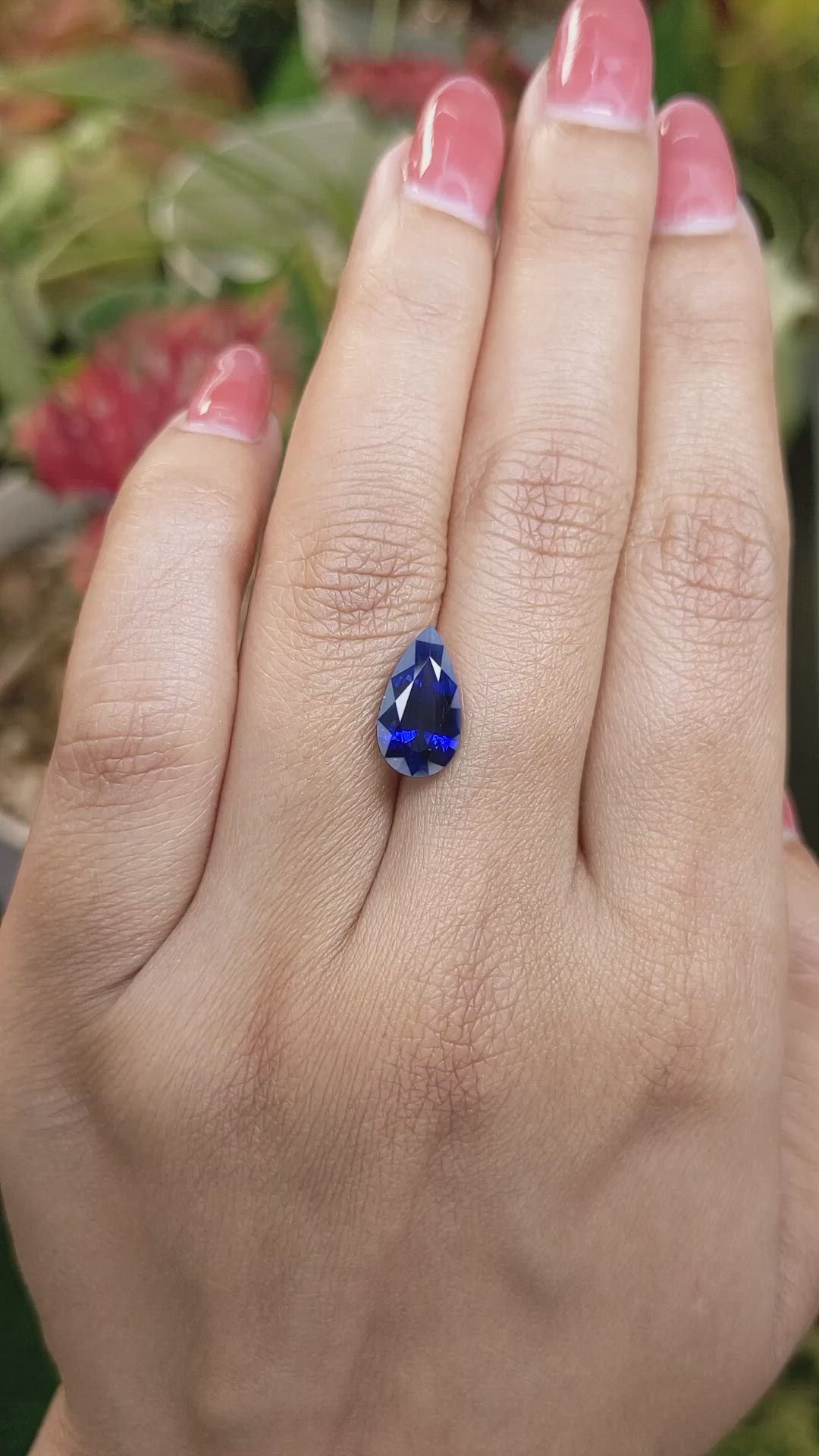 3.30 Ct. Blue Sapphire from Ceylon (Sri Lanka) Size Video