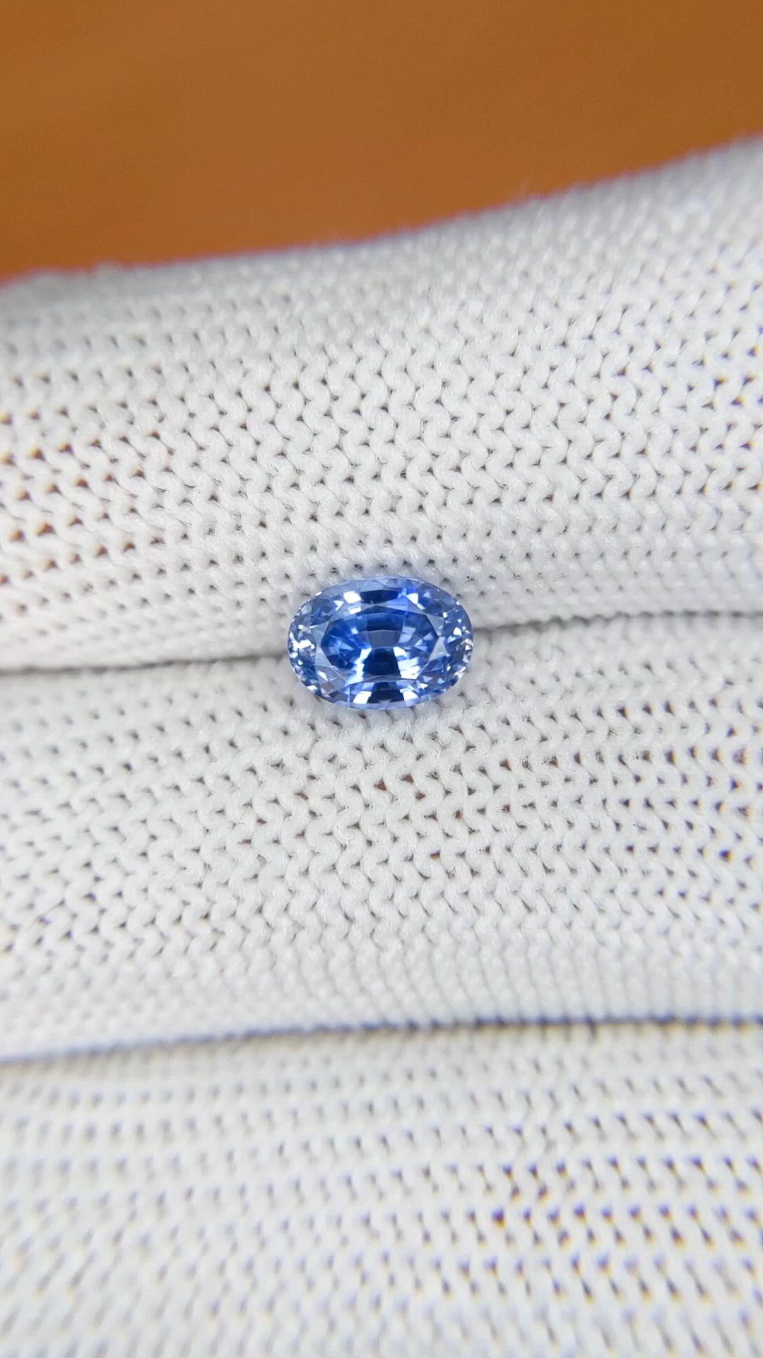 1.51 Ct. Blue Sapphire from Ceylon (Sri Lanka) Size Video