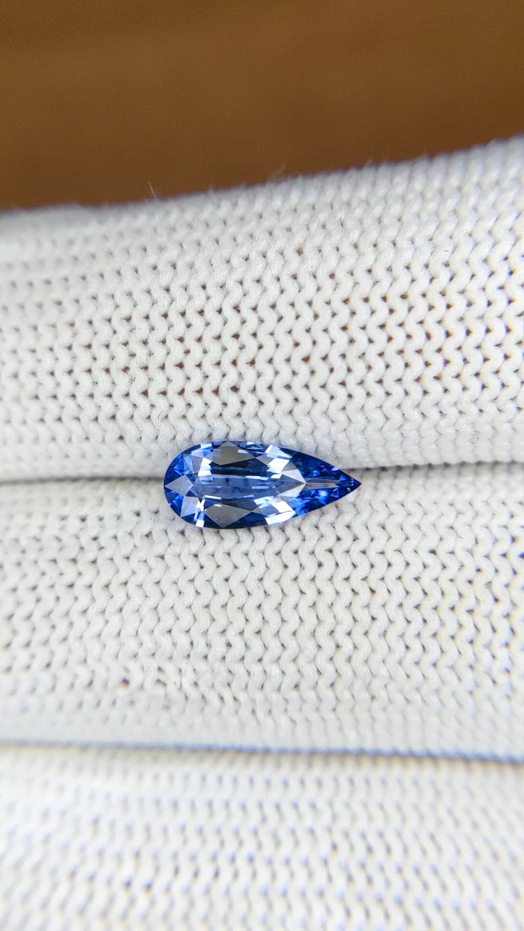 1.10 Ct. Blue Sapphire from Ceylon (Sri Lanka) Size Video