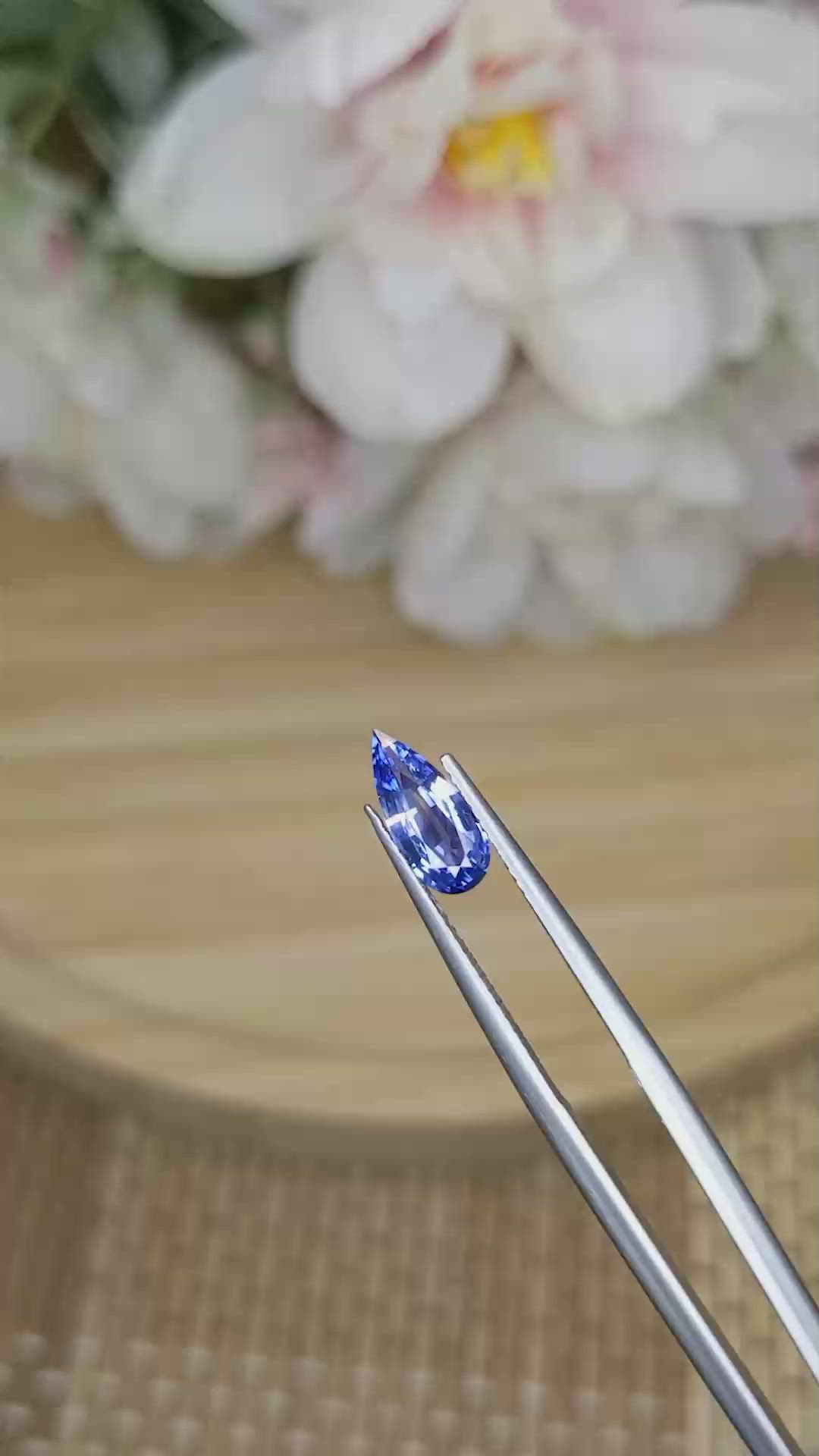 1.09 Ct. Blue Sapphire from Ceylon (Sri Lanka) Size Video