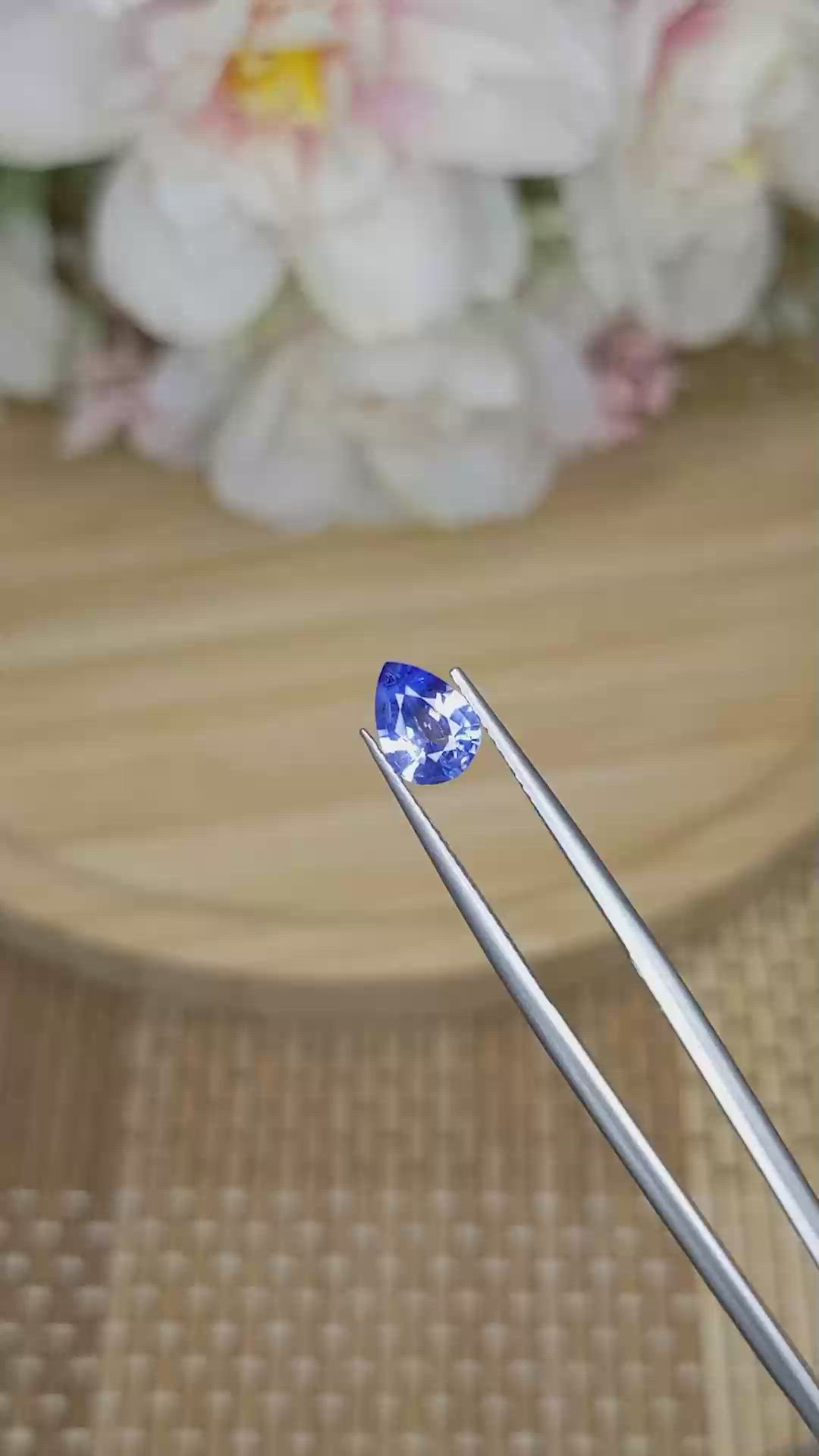 1.14 Ct. Blue Sapphire from Ceylon (Sri Lanka) Size Video