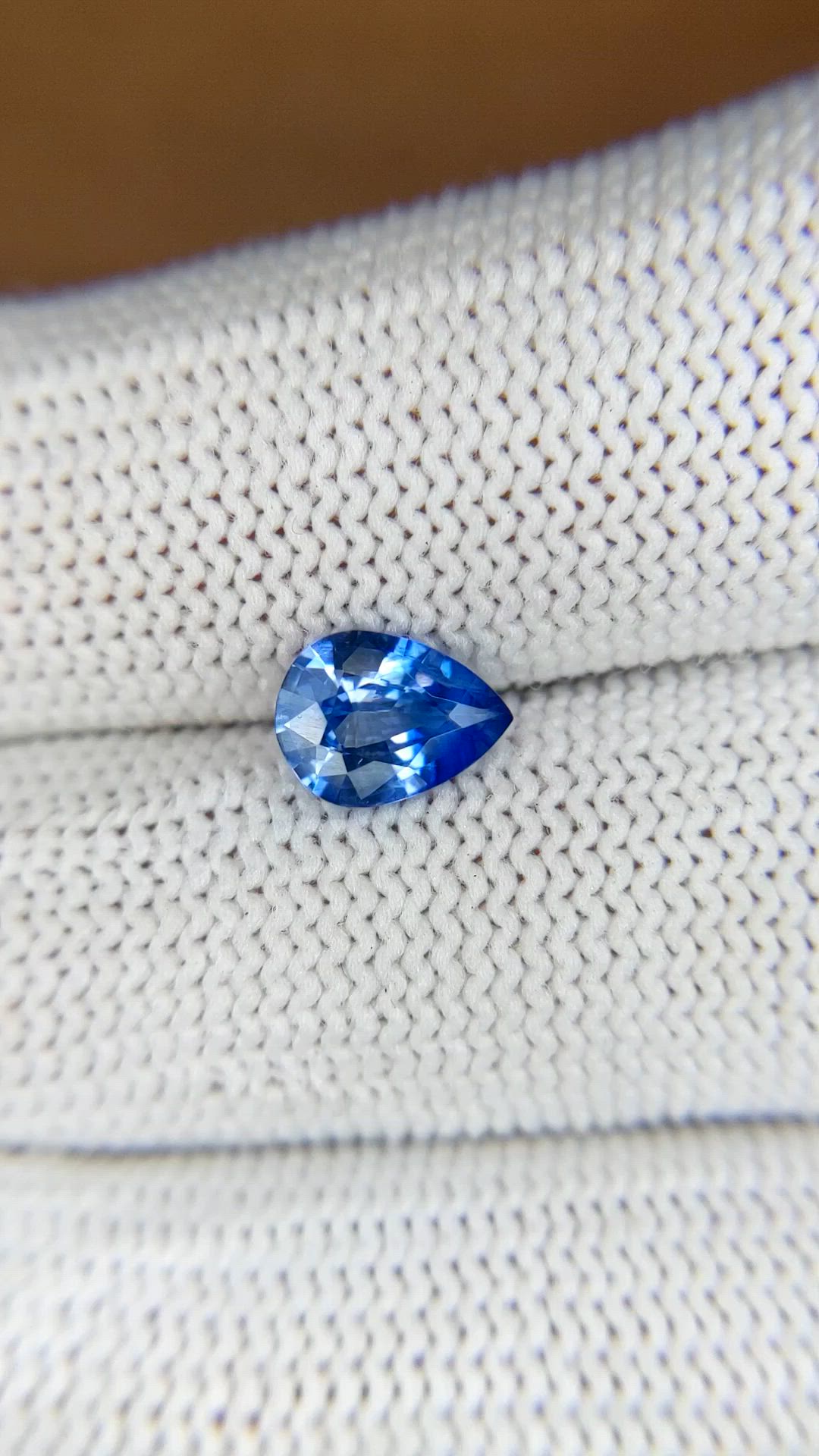 1.14 Ct. Blue Sapphire from Ceylon (Sri Lanka) Size Video