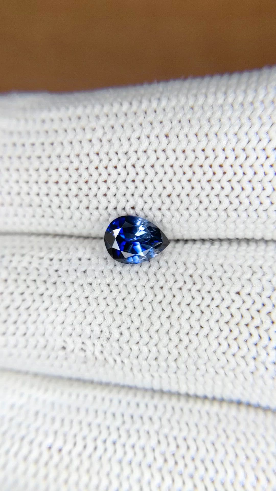 0.87 Ct. Blue Sapphire from Ceylon (Sri Lanka) Size Video