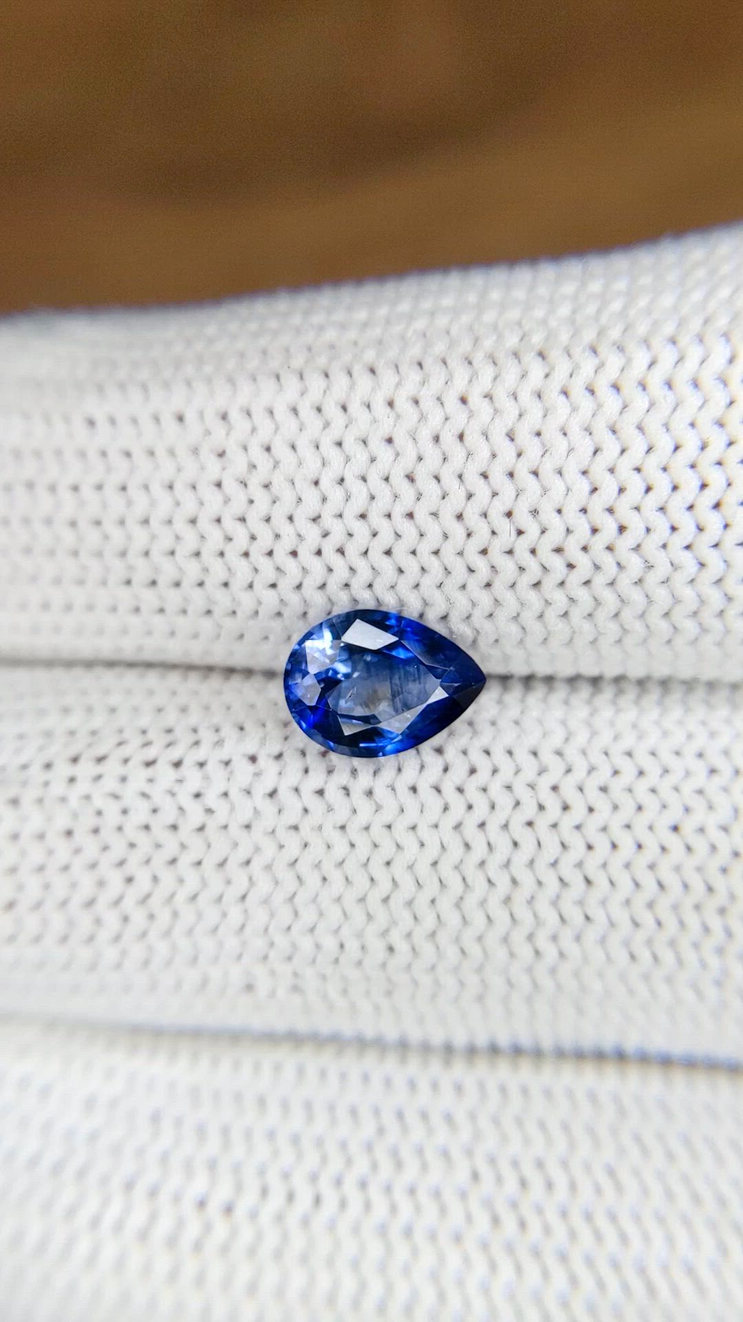 1.30 Ct. Blue Sapphire from Ceylon (Sri Lanka) Size Video