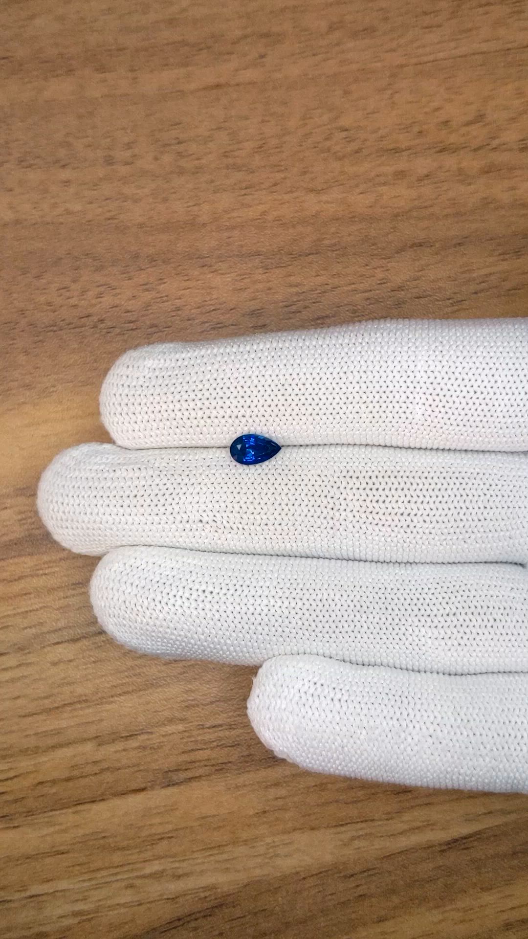 0.87 Ct. Blue Sapphire from Ceylon (Sri Lanka) Size Video