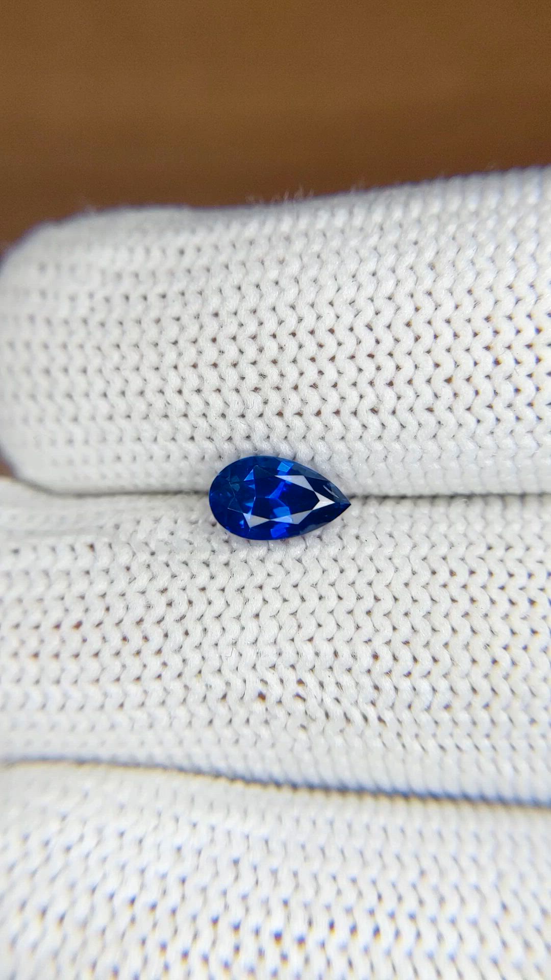 0.87 Ct. Blue Sapphire from Ceylon (Sri Lanka) Size Video