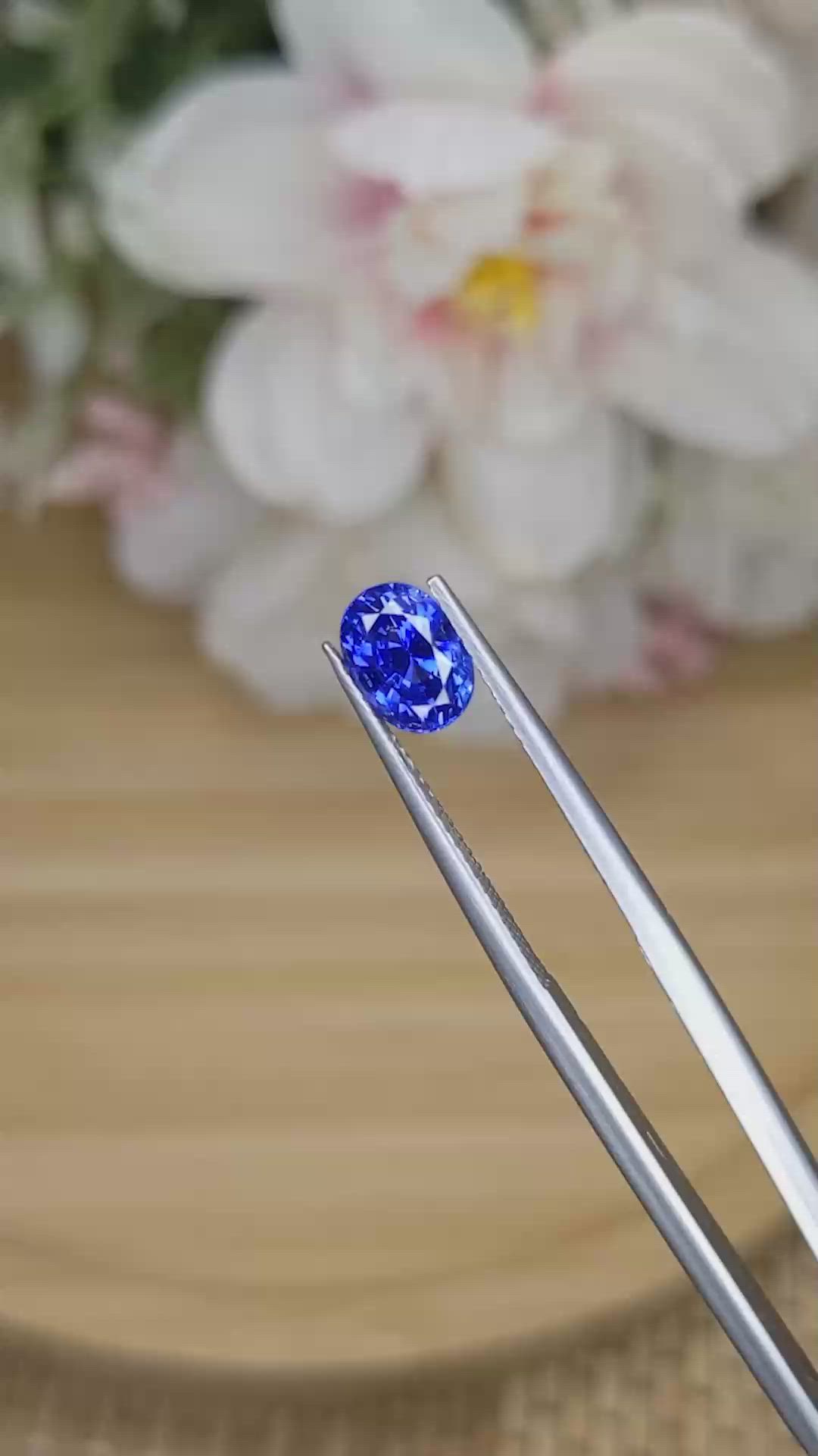 1.54 Ct. Blue Sapphire from Ceylon (Sri Lanka) Size Video
