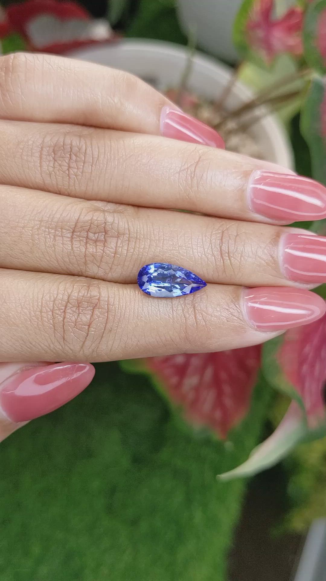 3.39 Ct. Blue Sapphire from Ceylon (Sri Lanka) Size Video