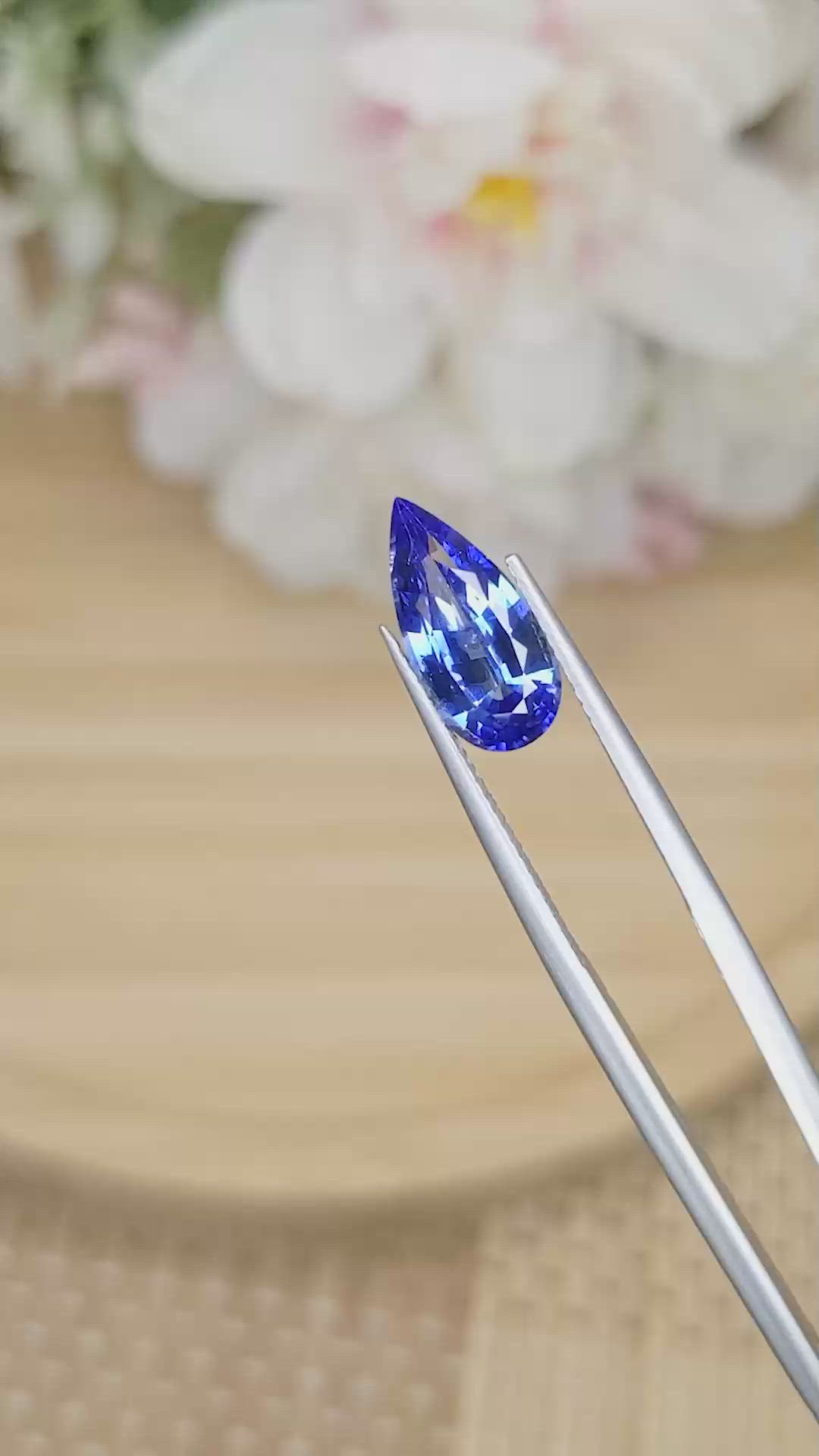 3.39 Ct. Blue Sapphire from Ceylon (Sri Lanka) Size Video