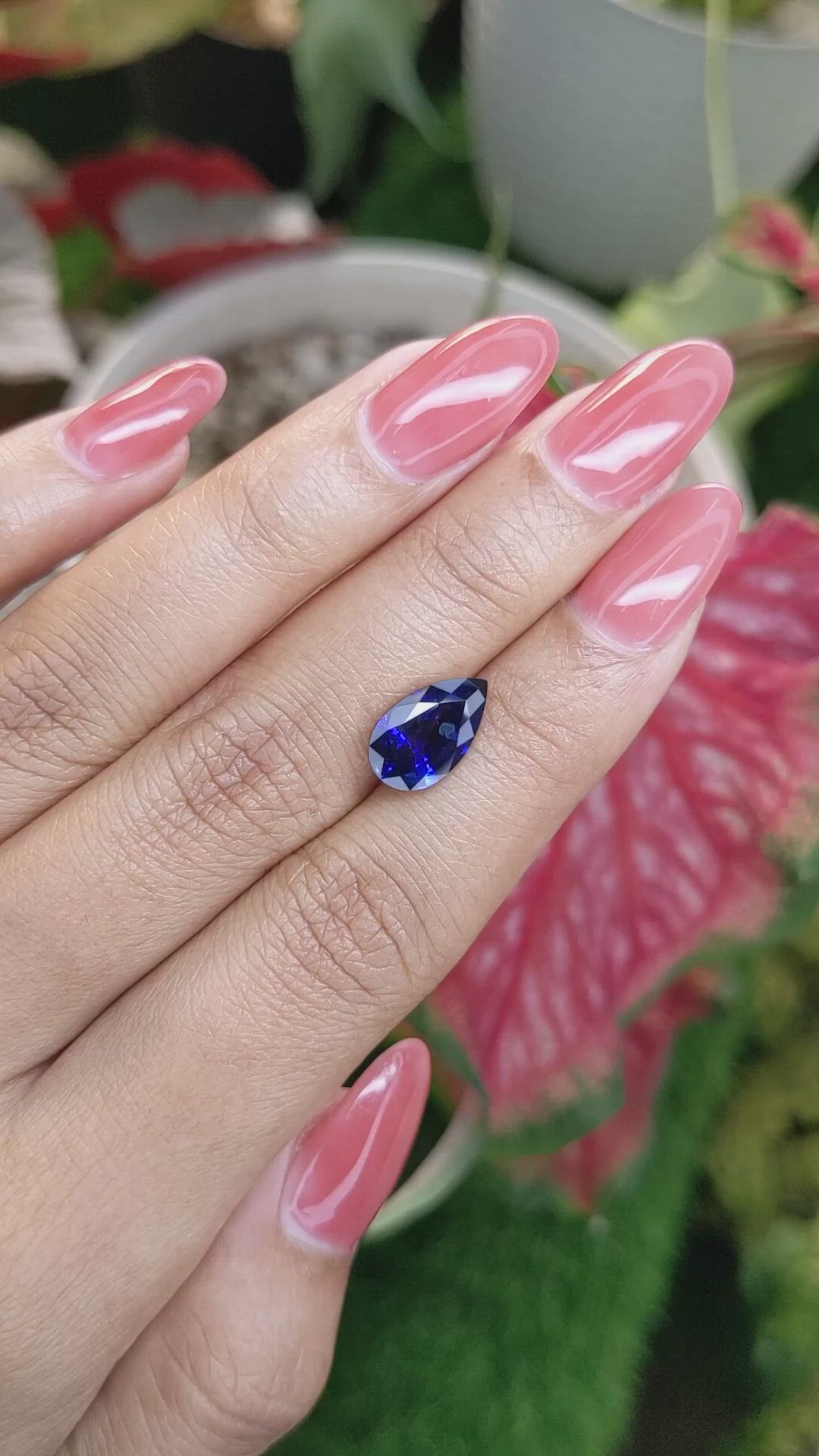 2.88 Ct. Blue Sapphire from Ceylon (Sri Lanka) Size Video