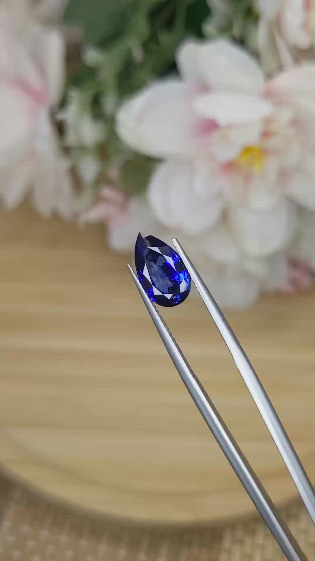 2.88 Ct. Blue Sapphire from Ceylon (Sri Lanka) Size Video