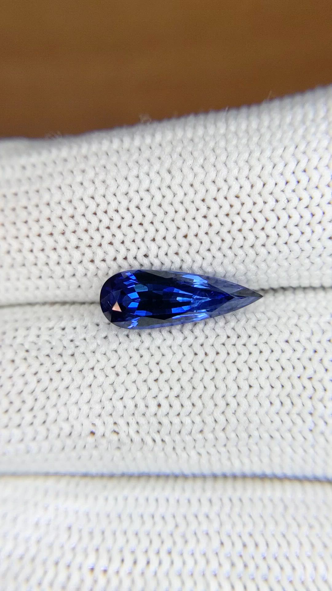 2.61 Ct. Blue Sapphire from Ceylon (Sri Lanka) Size Video